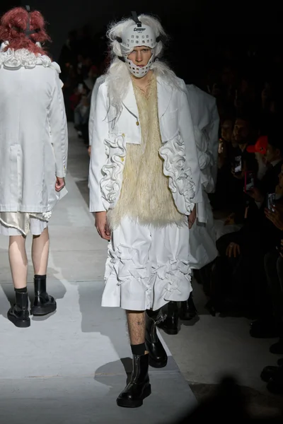 Look 38